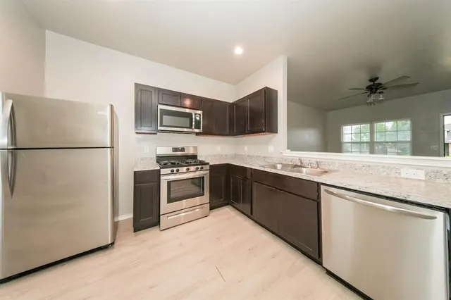 Photo 7 — 9601 Evie Drive, Moore, OK 73160
