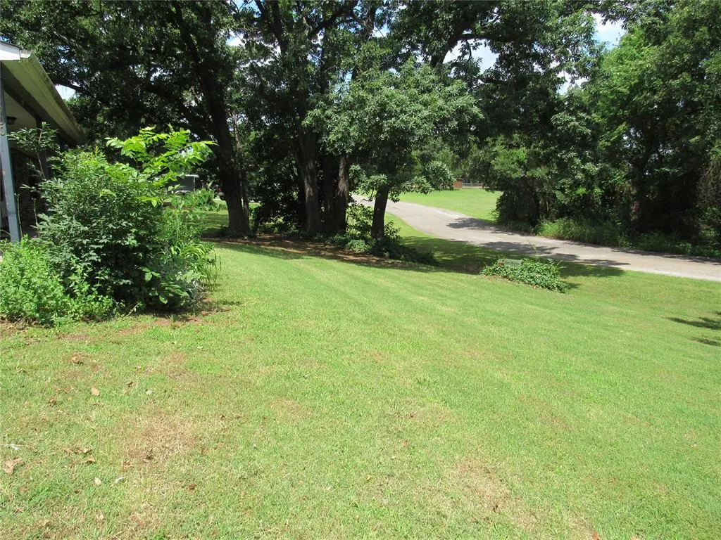 Photo 6 — 2900 W Wildwood Drive, Pauls Valley, OK 73075