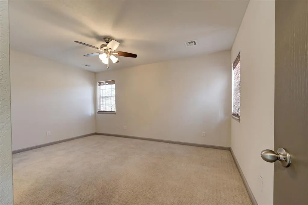 Photo 27 — 8670 N May Avenue 49D, Oklahoma City, OK 73120