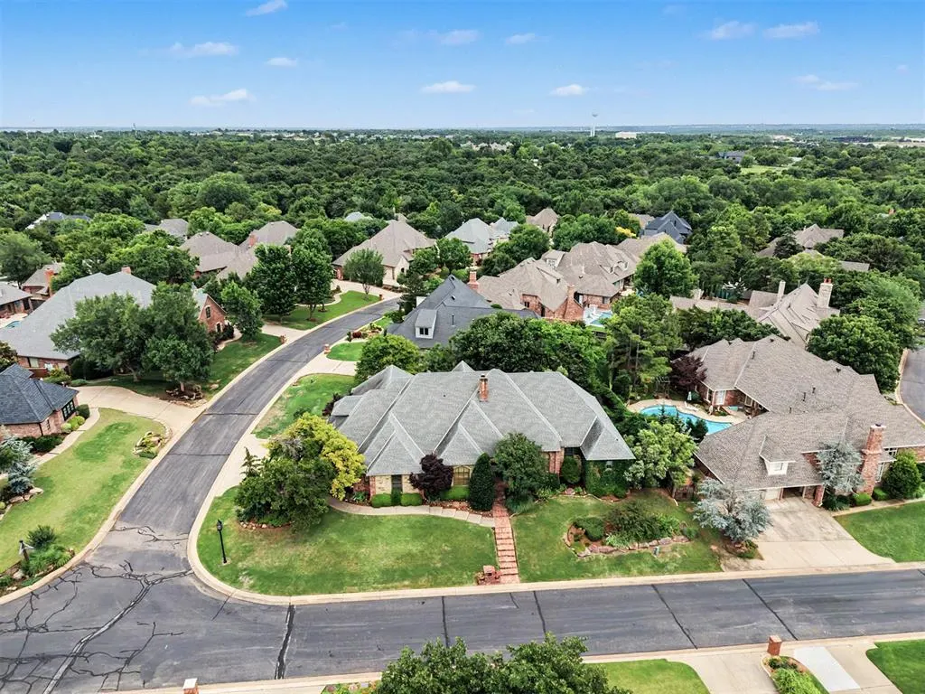 Photo 39 — 800 Shadow Wood Drive, Edmond, OK 73034
