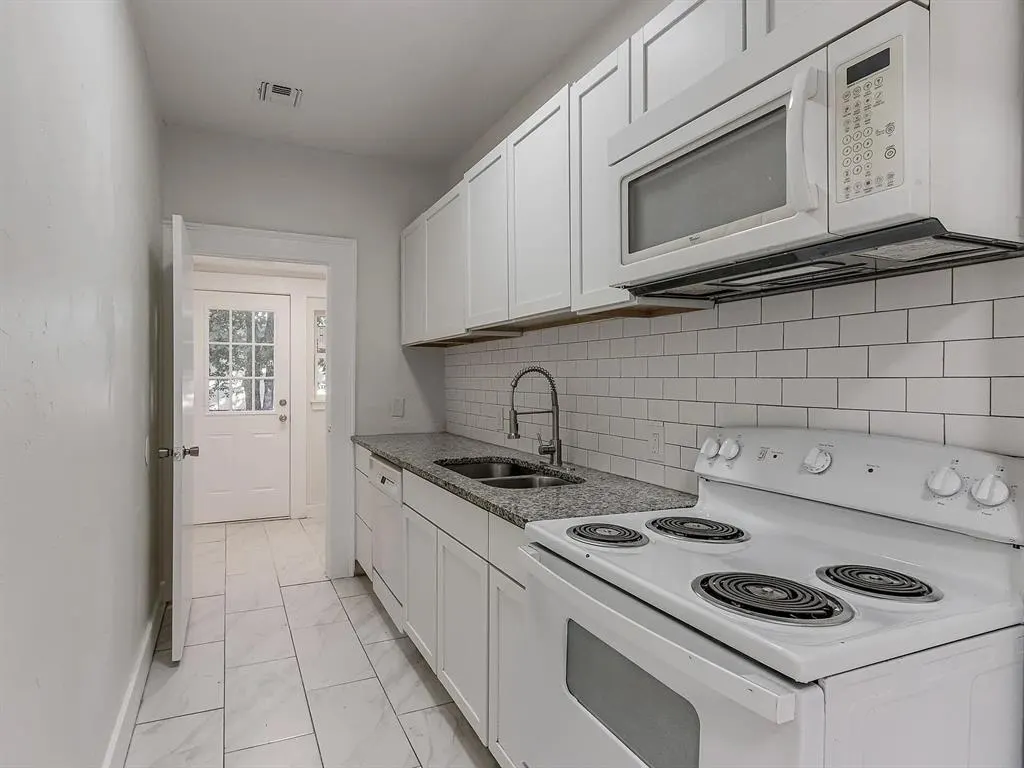 Photo 9 — 1609 NW 12th Street, Oklahoma City, OK 73106