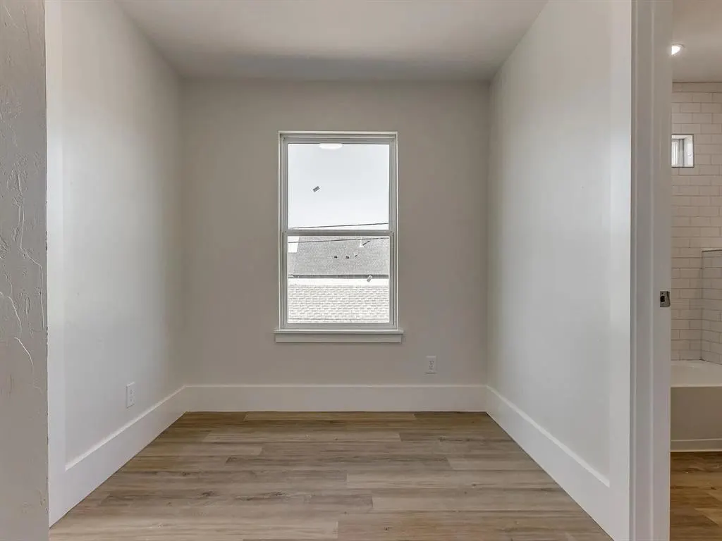 Photo 15 — 1609 NW 12th Street, Oklahoma City, OK 73106