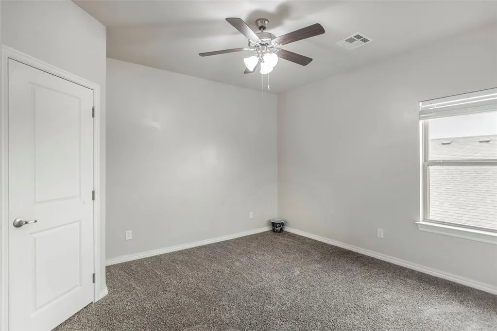 Photo 31 — 10309 NW 25th Street, Yukon, OK 73099