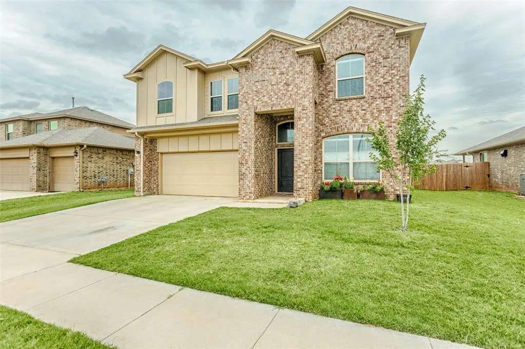 Front exterior — 10309 NW 25th Street, Yukon, OK 73099