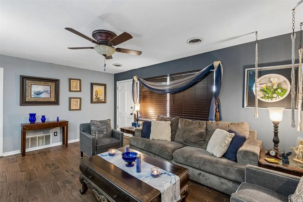 Photo 9 — 4300 NW 48th Street, Oklahoma City, OK 73112