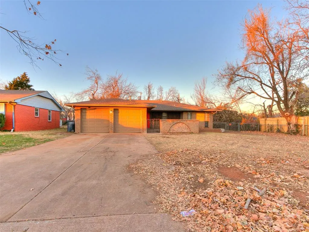 Photo 3 — 319 NW 81st Street, Oklahoma City, OK 73114