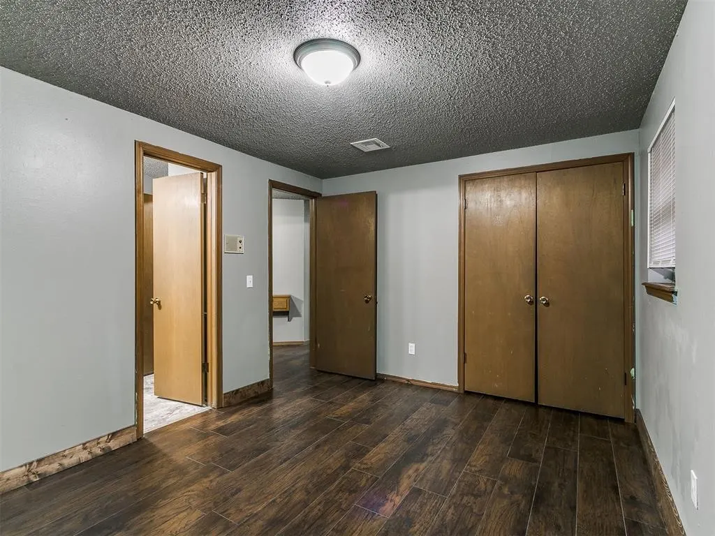 Photo 19 — 319 NW 81st Street, Oklahoma City, OK 73114