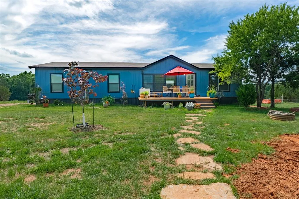 Front exterior — 100925 S 3330 Road, Harrah, OK 73045