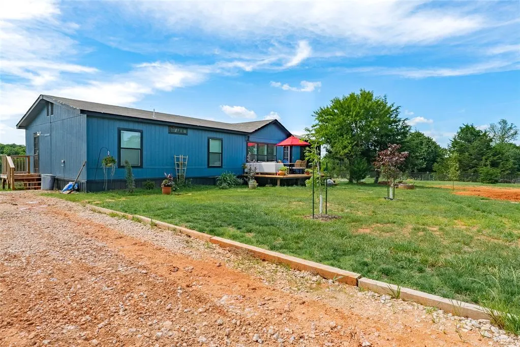 Photo 3 — 100925 S 3330 Road, Harrah, OK 73045