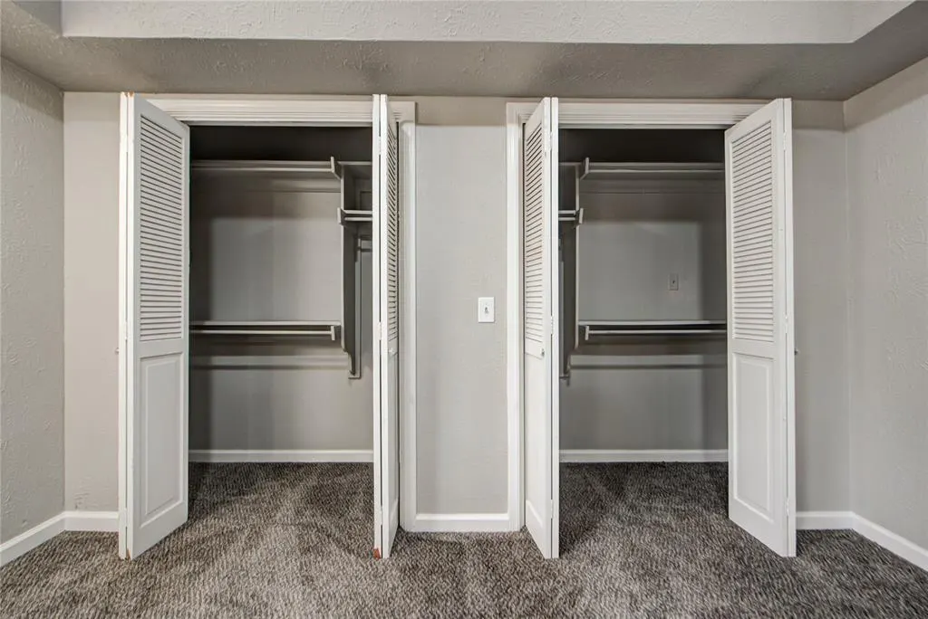 Photo 15 — 8009 Golden Oaks Road, Oklahoma City, OK 73127
