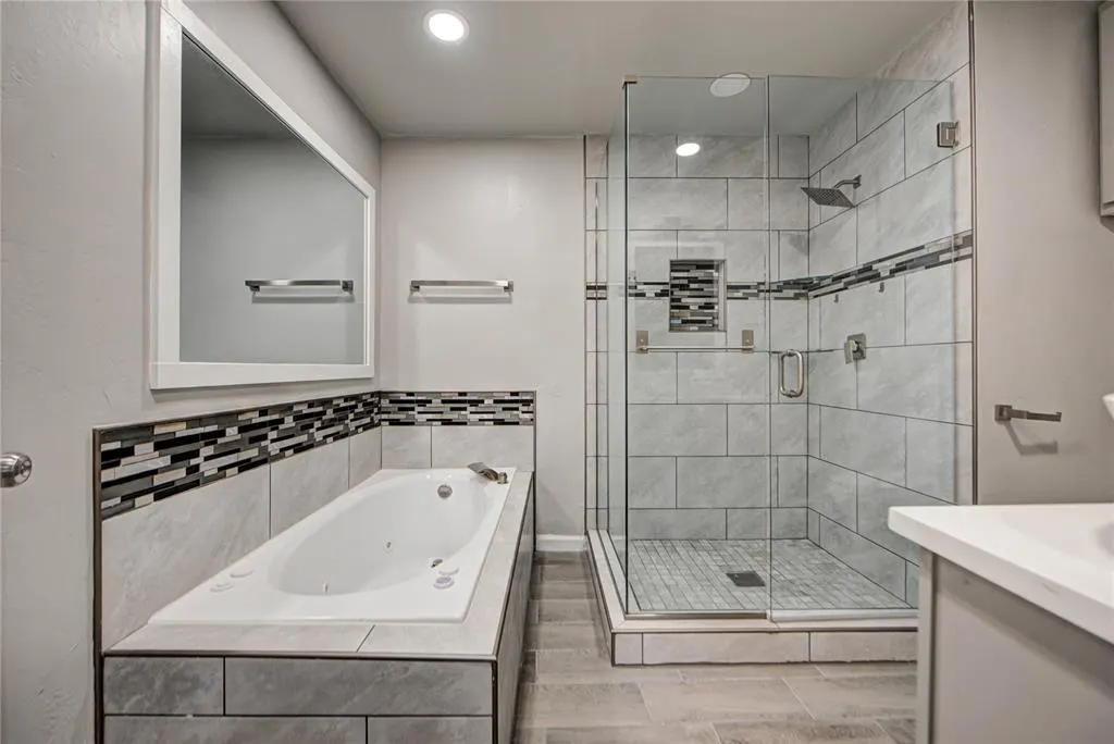 Photo 17 — 8009 Golden Oaks Road, Oklahoma City, OK 73127
