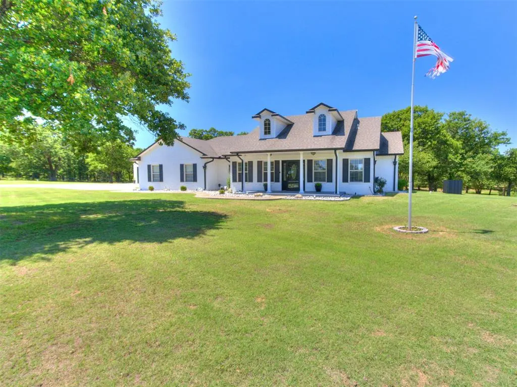 Photo 2 — 17656 Deer Trail, McLoud, OK 74851