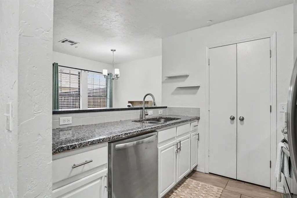 Photo 10 — 13711 E Crossing Way, Edmond, OK 73013