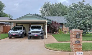 Sold home at 753 W Shepherd Drive
