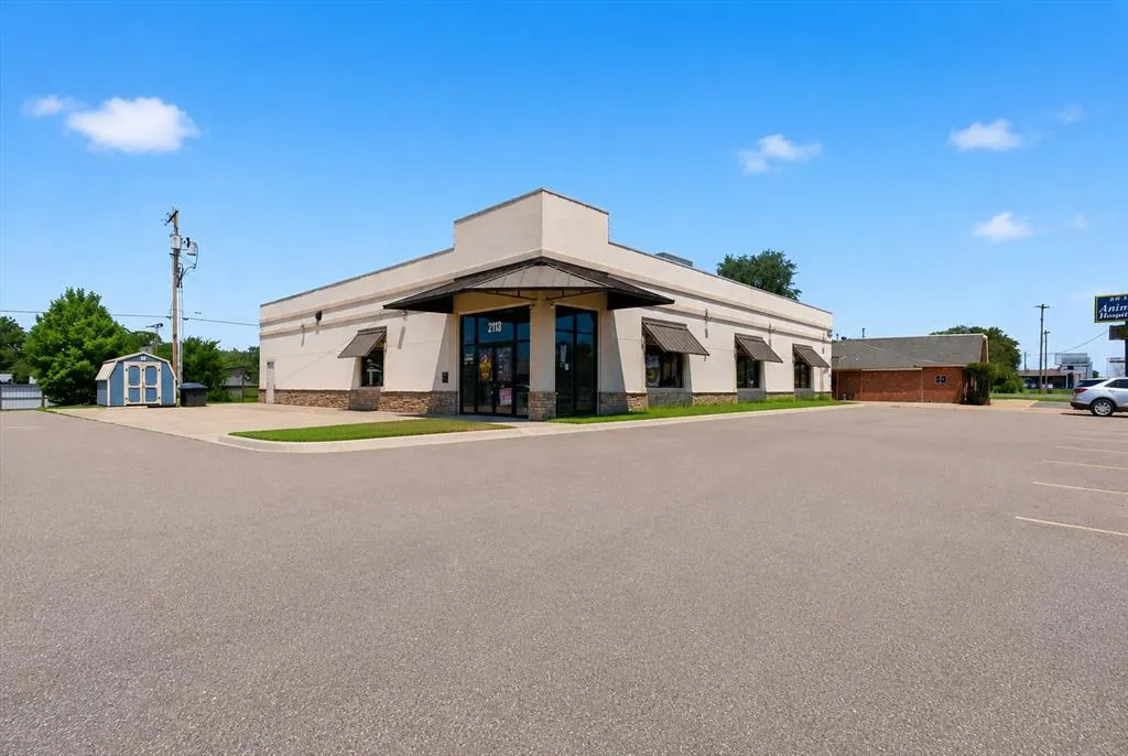 Photo 2 — 2113 S Air Depot Boulevard, Midwest City, OK 73110