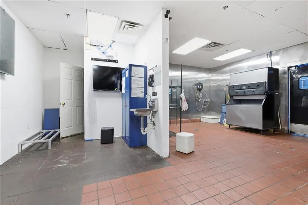 Photo 23 — 2113 S Air Depot Boulevard, Midwest City, OK 73110