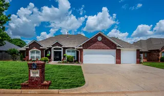 Sold home at 1609 SW 129th Street