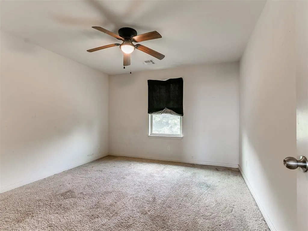 Photo 30 — 10812 SW 33rd, Yukon, OK 73099