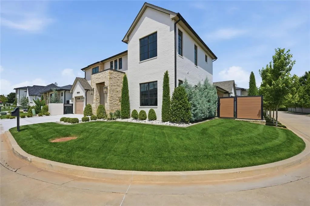 Photo 2 — 15600 Waterstone Way, Edmond, OK 73013