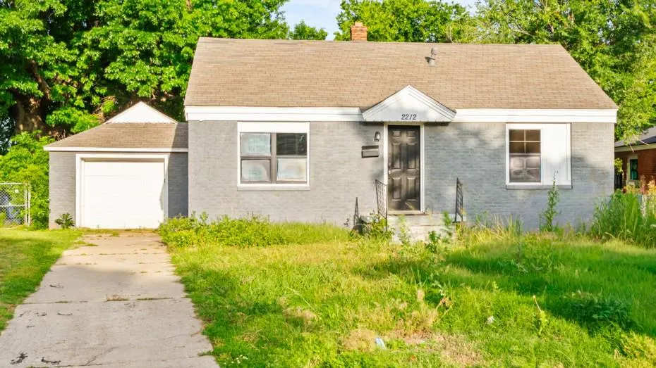 Front exterior — 2212 Miramar Boulevard, Oklahoma City, OK 73111