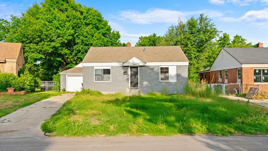 Photo 2 — 2212 Miramar Boulevard, Oklahoma City, OK 73111