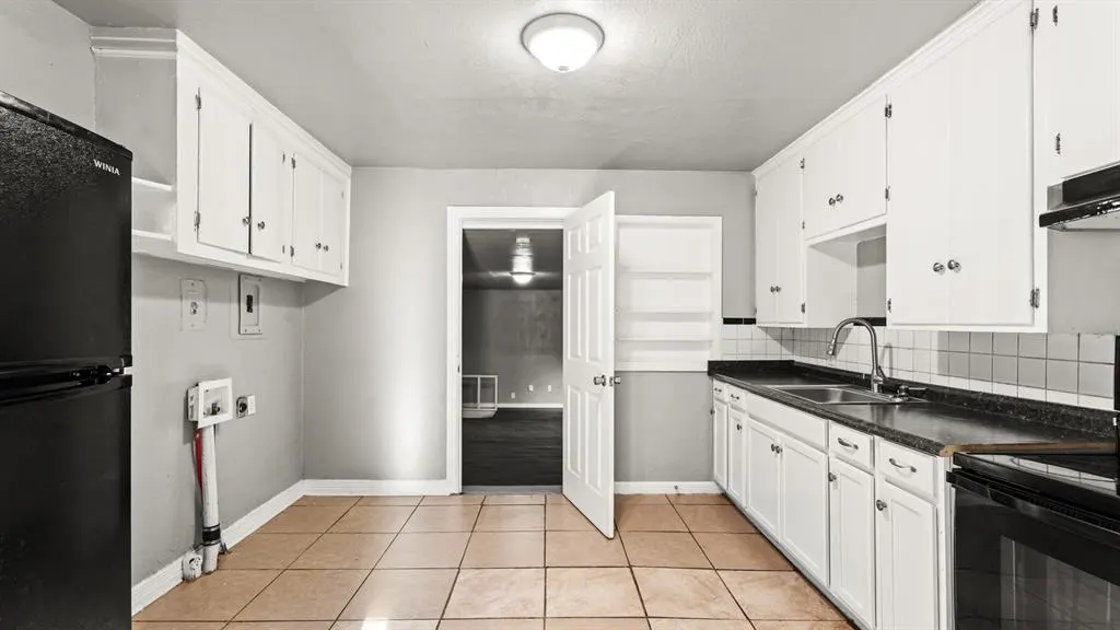 Photo 7 — 2212 Miramar Boulevard, Oklahoma City, OK 73111