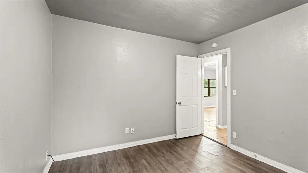 Photo 16 — 2212 Miramar Boulevard, Oklahoma City, OK 73111