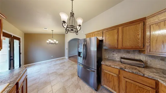 Photo 5 — 300 N 4th Street, Davis, OK 73030