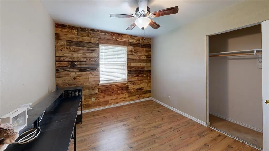 Photo 10 — 300 N 4th Street, Davis, OK 73030