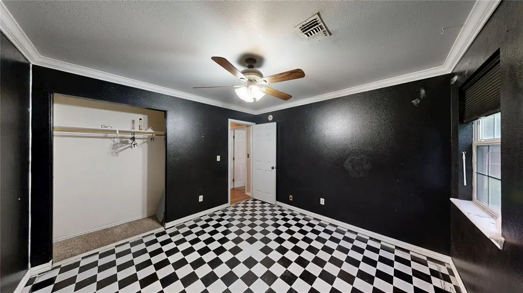 Photo 11 — 300 N 4th Street, Davis, OK 73030