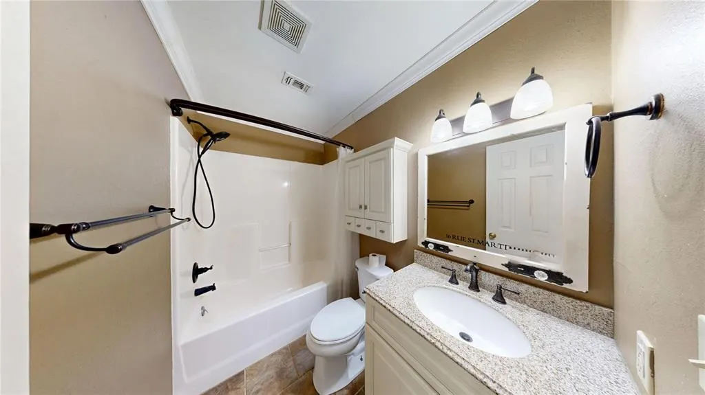 Photo 12 — 300 N 4th Street, Davis, OK 73030