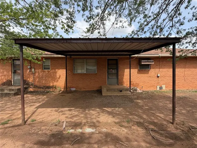 Photo 6 — 210 S 6th Street, Sentinel, OK 73664