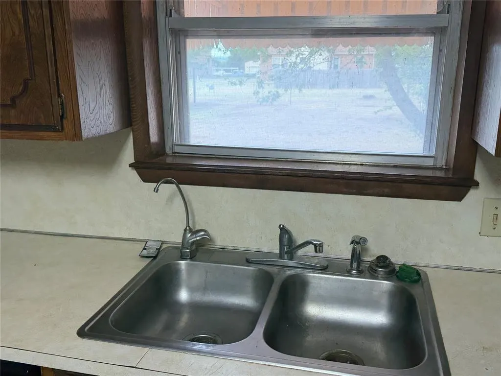 Photo 13 — 210 S 6th Street, Sentinel, OK 73664