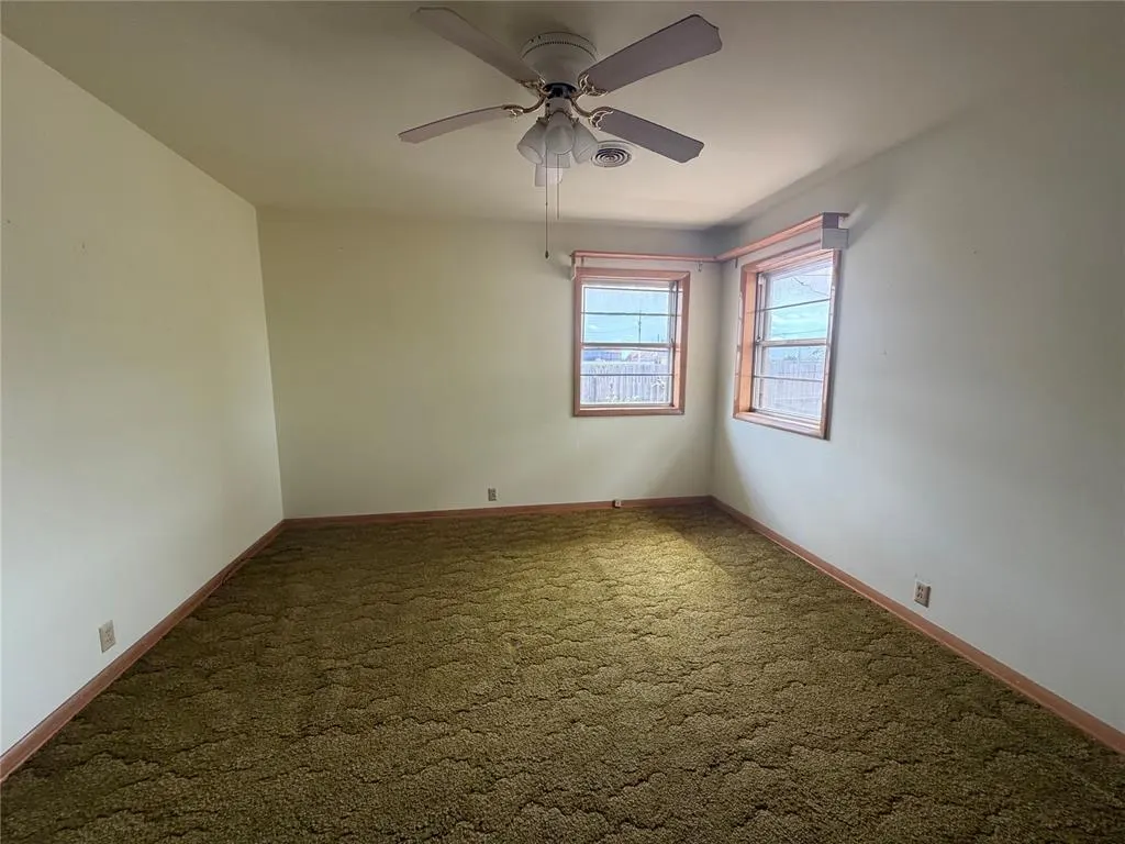 Photo 22 — 210 S 6th Street, Sentinel, OK 73664