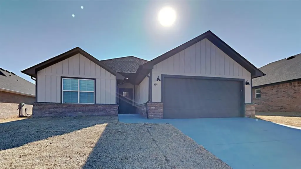 Front exterior — 491 Hardesty Drive, Shawnee, OK 74804