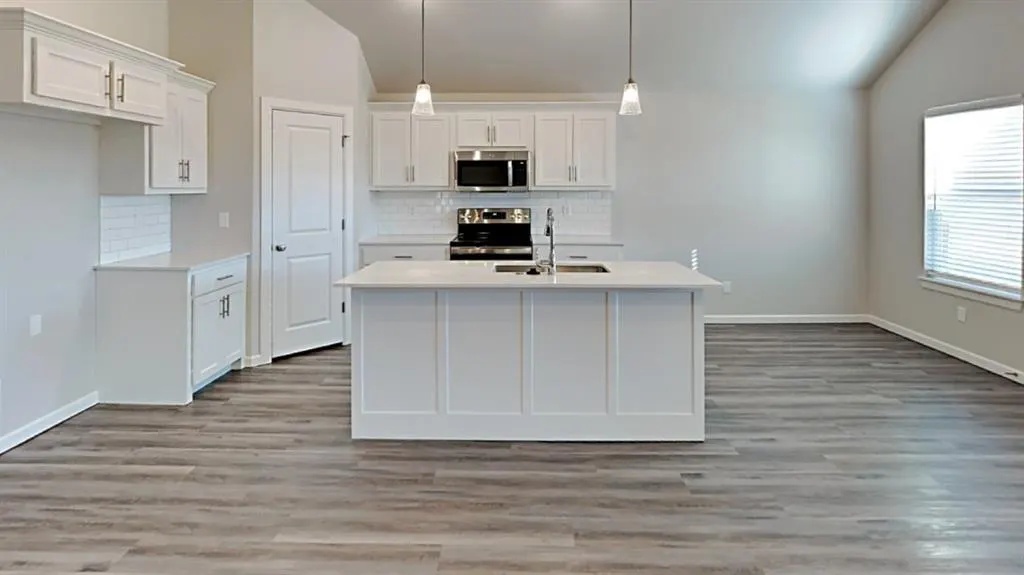 Photo 5 — 491 Hardesty Drive, Shawnee, OK 74804