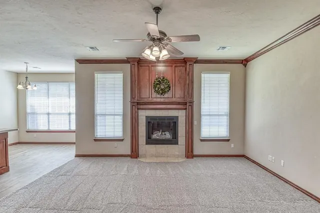 Photo 4 — 9605 S Hillcrest Drive, Oklahoma City, OK 73159