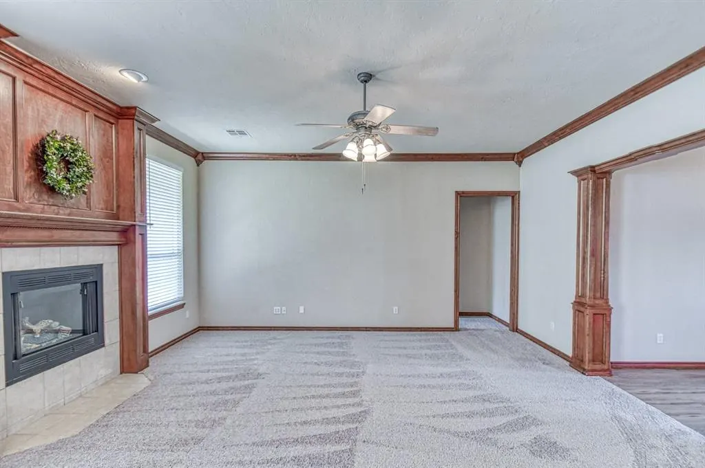 Photo 6 — 9605 S Hillcrest Drive, Oklahoma City, OK 73159
