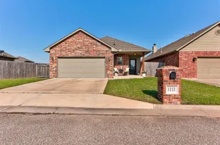 Sold home at 1113 Golden Leaf Drive