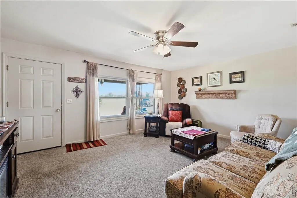 Photo 7 — 424417 Texanna Road, Eufaula, OK 74432