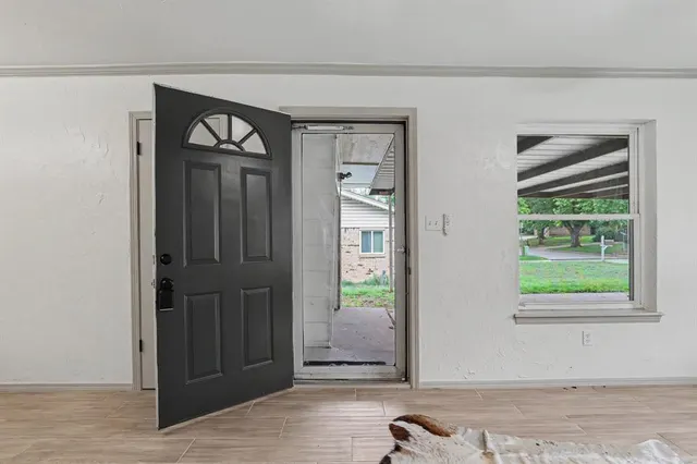 Photo 3 — Address unavailable, Edmond, OK 73013