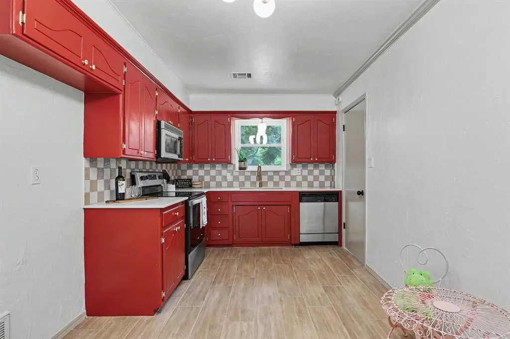 Photo 8 — Address unavailable, Edmond, OK 73013