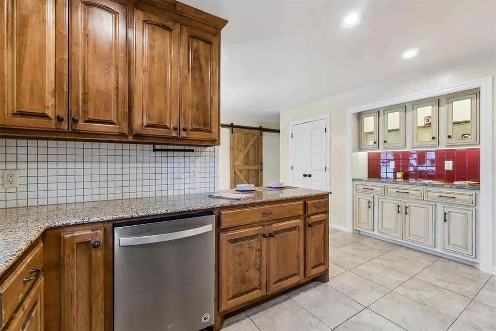 Photo 9 — 313 E Clegern Avenue, Edmond, OK 73034