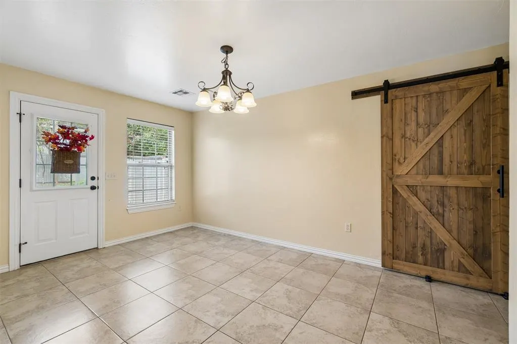 Photo 12 — 313 E Clegern Avenue, Edmond, OK 73034