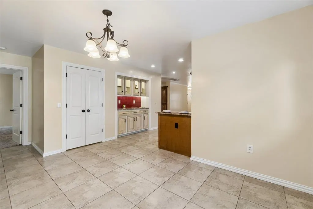 Photo 14 — 313 E Clegern Avenue, Edmond, OK 73034