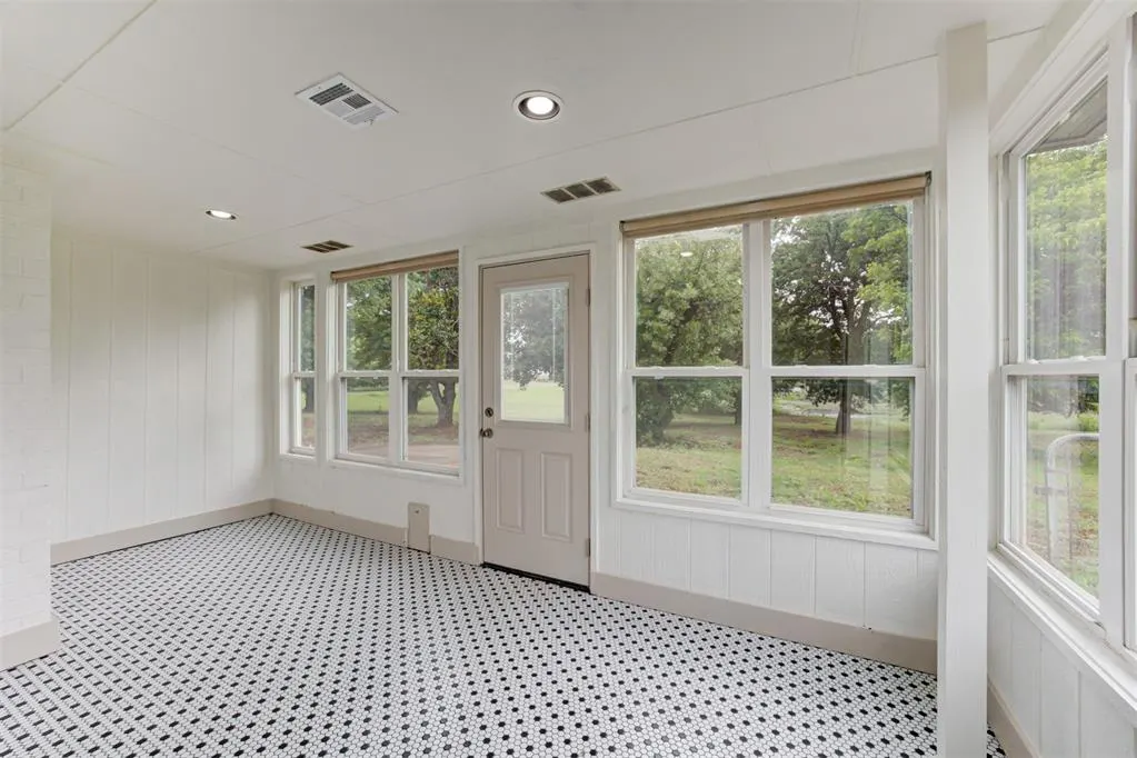 Photo 21 — 511 Highland Hills Drive, Edmond, OK 73034