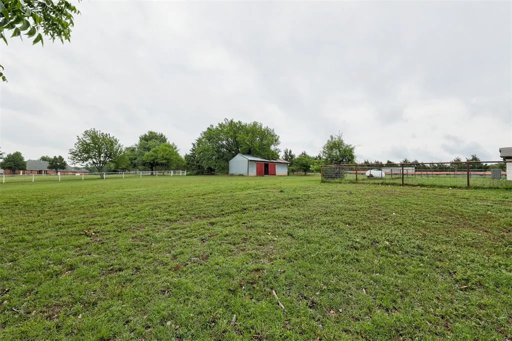 Photo 45 — 511 Highland Hills Drive, Edmond, OK 73034