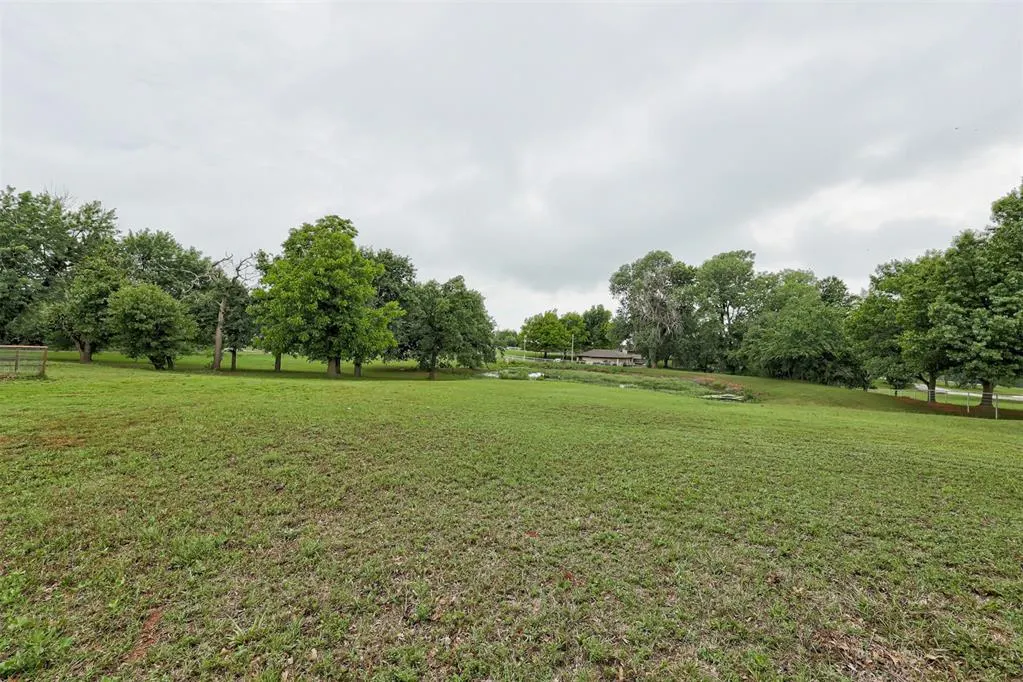 Photo 46 — 511 Highland Hills Drive, Edmond, OK 73034
