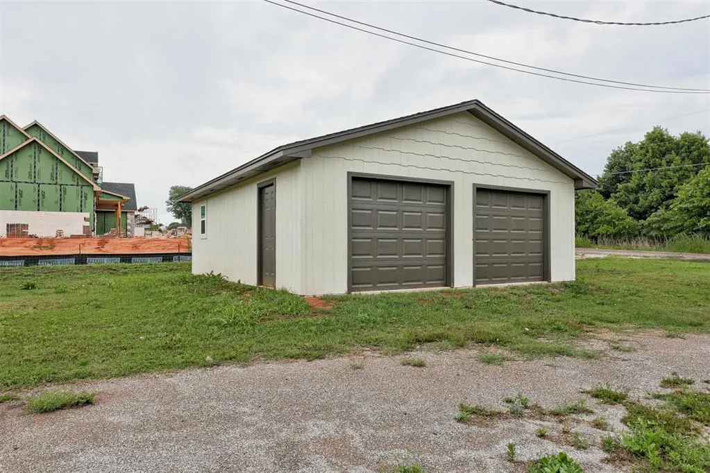 Photo 47 — 511 Highland Hills Drive, Edmond, OK 73034