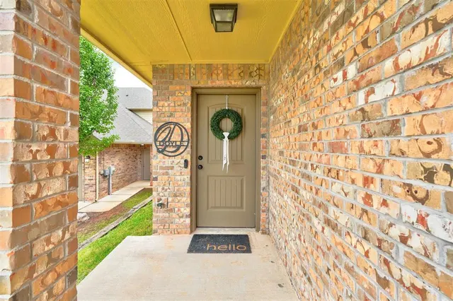 Photo 3 — 1822 NE 135th Street, Oklahoma City, OK 73131